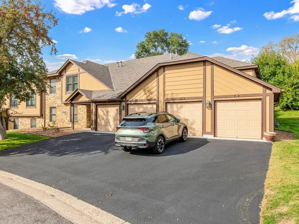 5229 Balmoral Ln, Bloomington, MN 55437