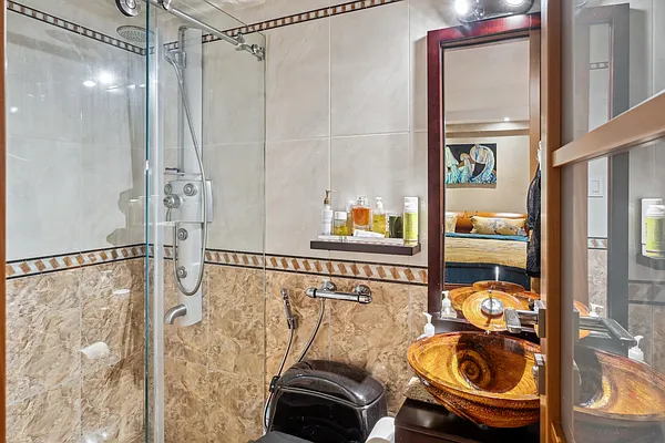 Sold by Brown Harris Stevens Forest Hills LLC | media 17