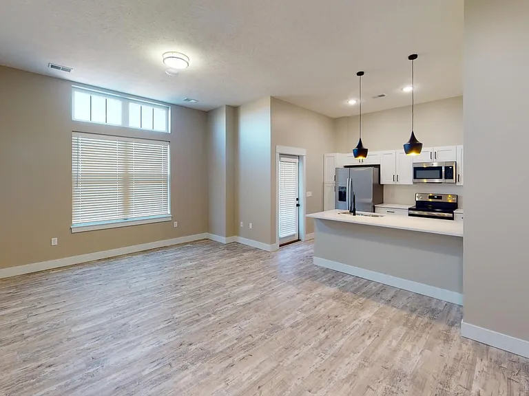 3451 Brecken St — Photo 10
