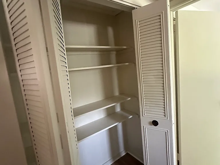 114 N Washington St #1 — Photo 5