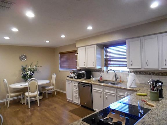 5th image of 7810 Jonquil Dr