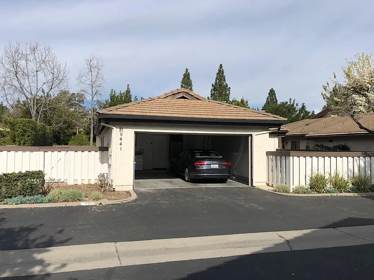 441 Sobre Colinas Pl — Photo 2