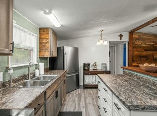 5653 Old River Rd, Baker, FL 32531