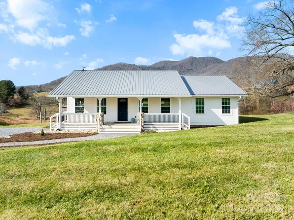 3367 Thickety Rd, Clyde, NC 28721