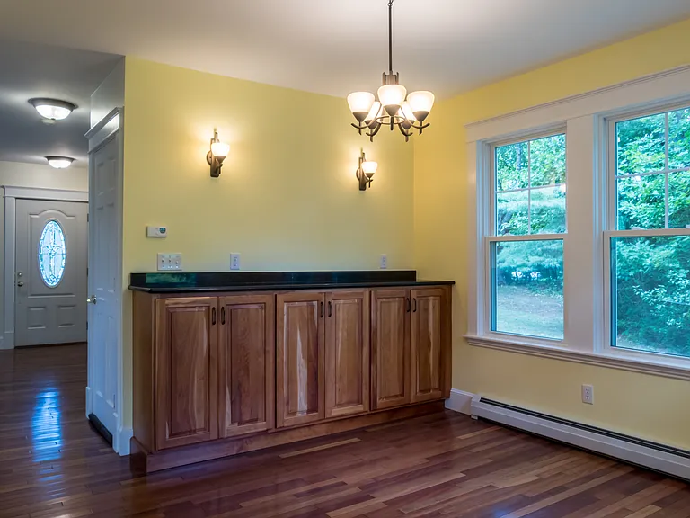 165 Longwoods Rd — Photo 8