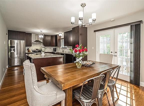 4th image of 3708 Woodbrook Ct