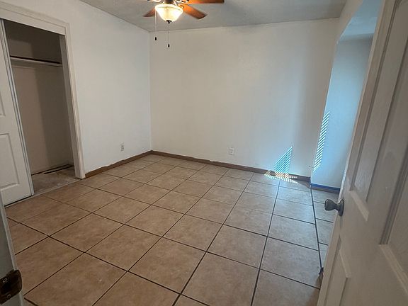 5th image of 392 Carter Way