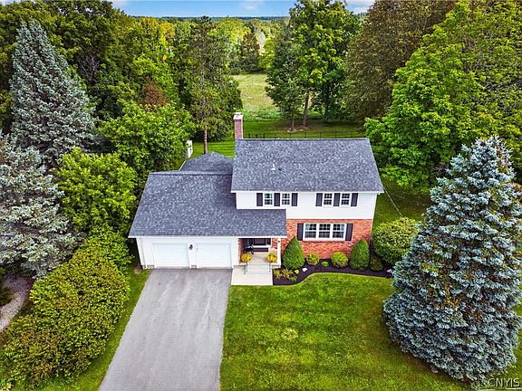 3rd image of 71 Stebbins Dr