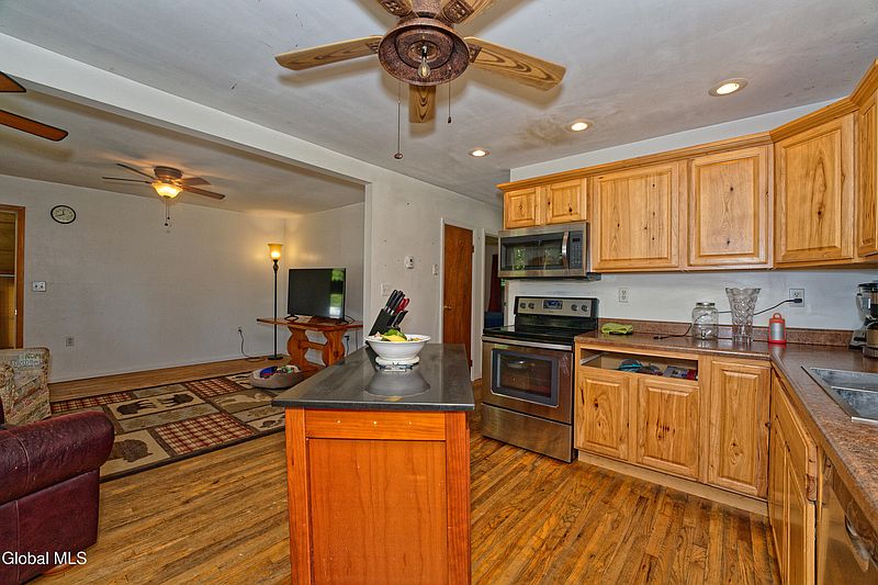 4th image of 356 Vernal Butler Road