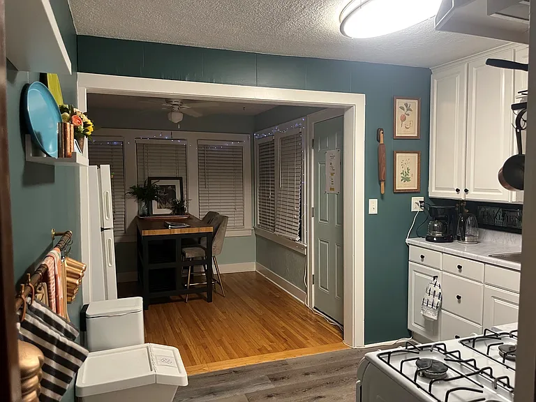 3916 Campbell St #2 — Photo 8