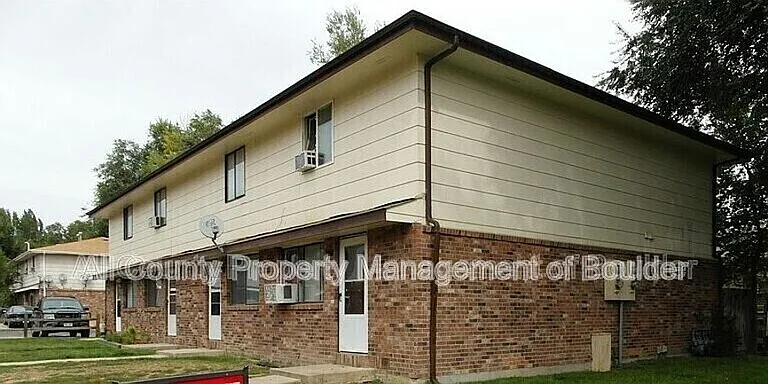 204 E Saint Clair Ave #C — Photo 1
