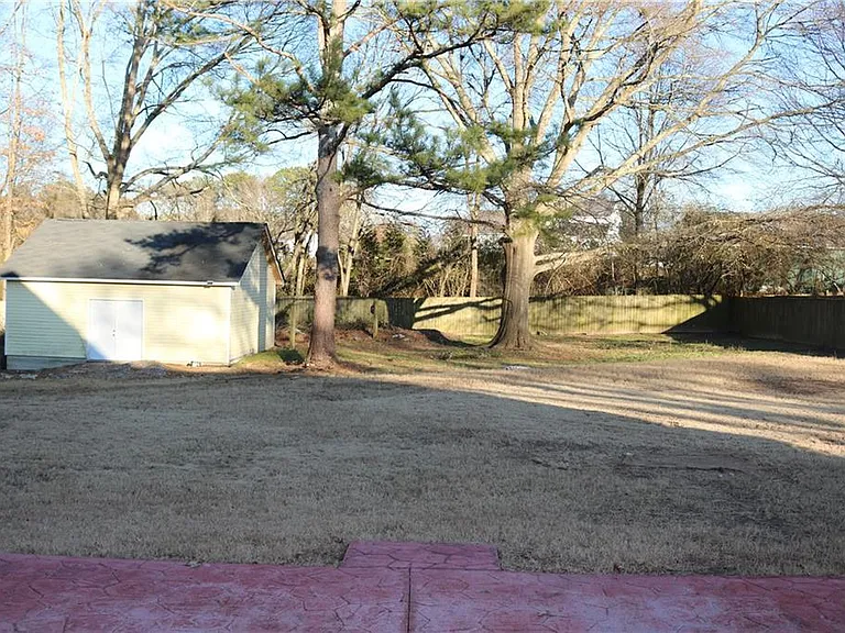 954 Downing Dr — Photo 12