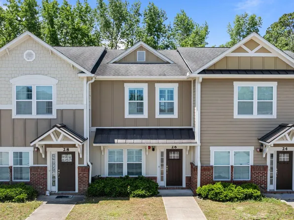 26 Hunters Run Ave, Pembroke, NC 28372