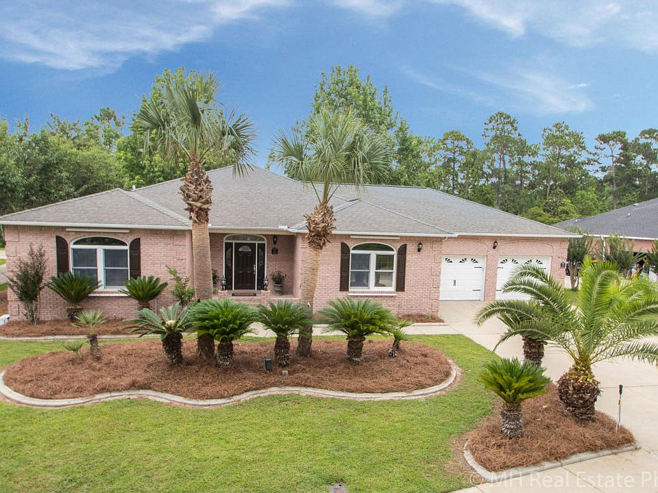 1st image of 212 Yacht Club Dr