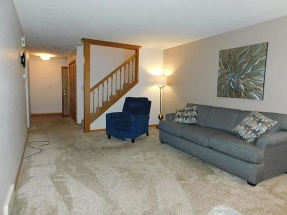 4th image of 7266 Colosseum Dr #2