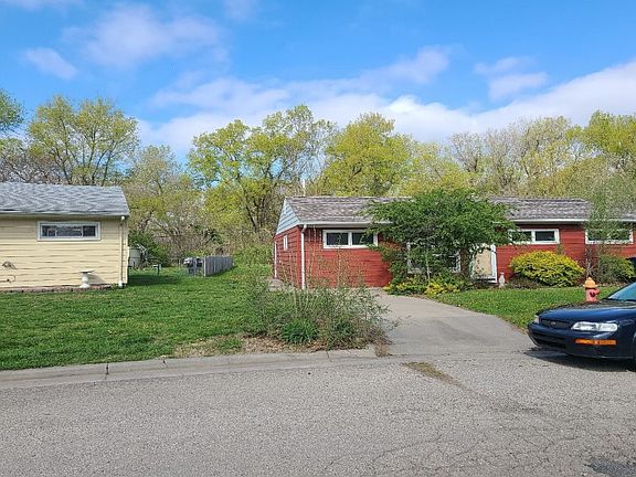3rd image of 1444 W 11th St