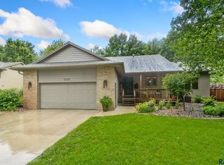 3509 S Genevieve Ave, Sioux Falls, SD 57103