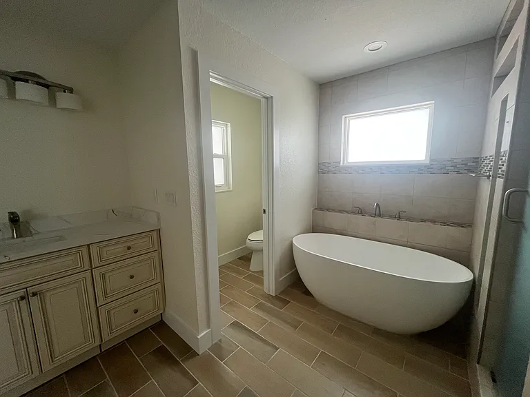 7039 Hibiscus Ave S — Photo 9