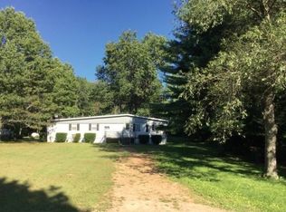 N1743 Sue Ln, Waupaca, WI 54981