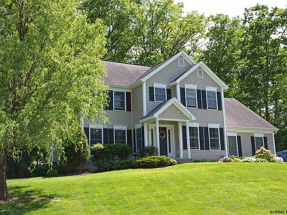 2nd image of 14 Dorothy Ln