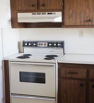 5th image of 9480 Sunrise Lakes Blvd APT 107