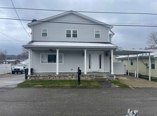 1412 W Collins St, Flatwoods, KY 41139