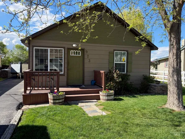 923 10th Ave S, Nampa, ID 83651