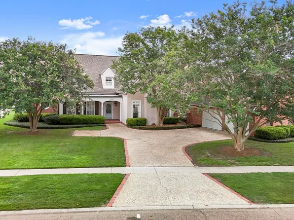 12511 Lake Sherwood Ave S, Baton Rouge, LA 70816