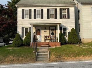 5800 N Church St, Glen Rock, PA 17327