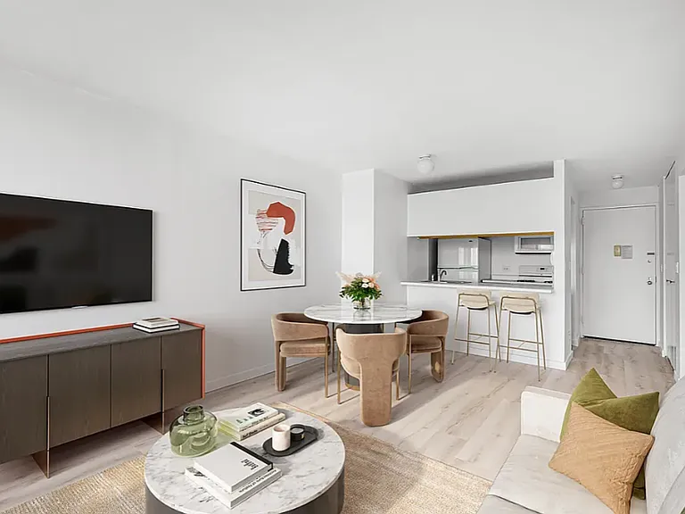 200 Rector Pl #31C — Photo 6