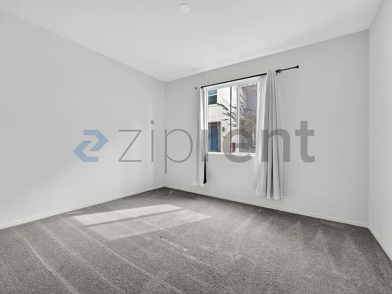 5252 Beachfront Cove St #198 — Photo 8
