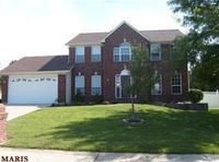 3725 Cambridge Crossing Dr, Saint Charles, MO 63304