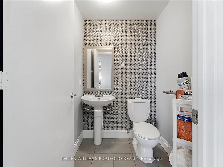2191 Yonge St #4111 — Photo 26