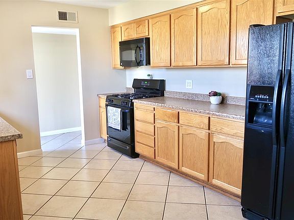 3rd image of 621 E Hacienda Dr