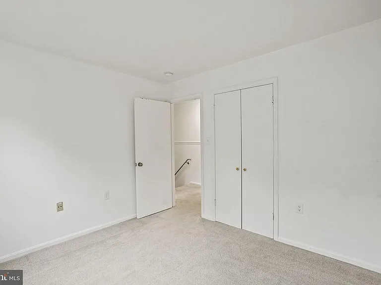 9086 Brook Ford Rd — Photo 23