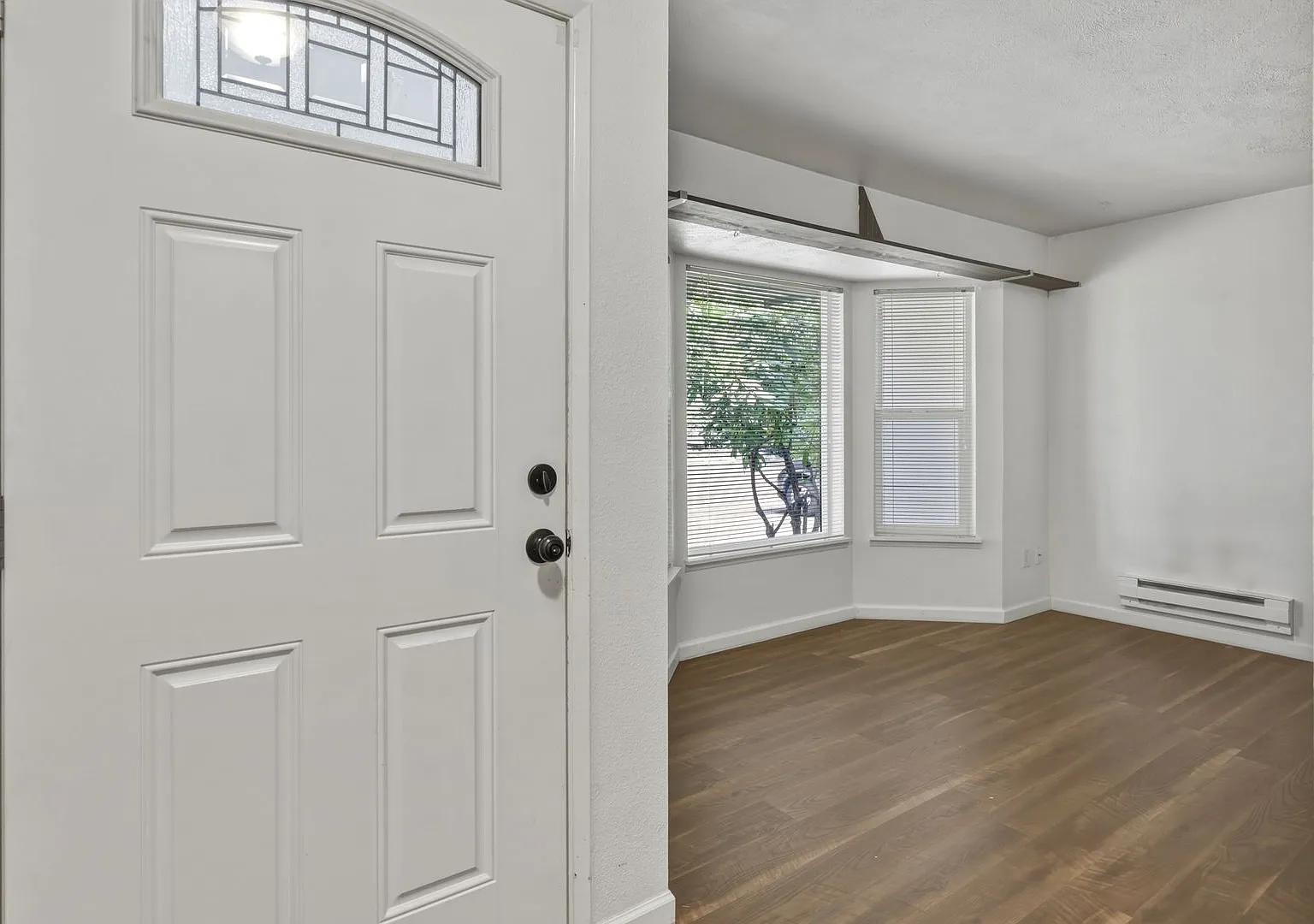 2 bed one bath once car garage - Tumwater School District — Photo 4