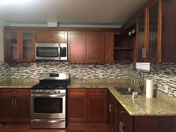4th image of 1450 Maryknoll Dr