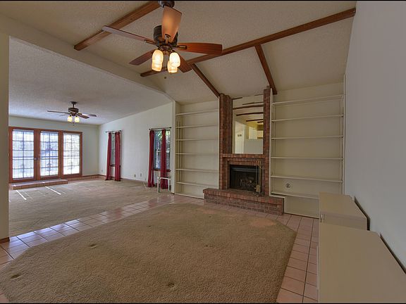 4th image of 11184 Tenaha Ave