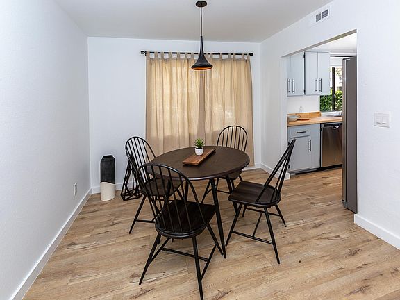 5th image of 2640 Dalton Ave #1