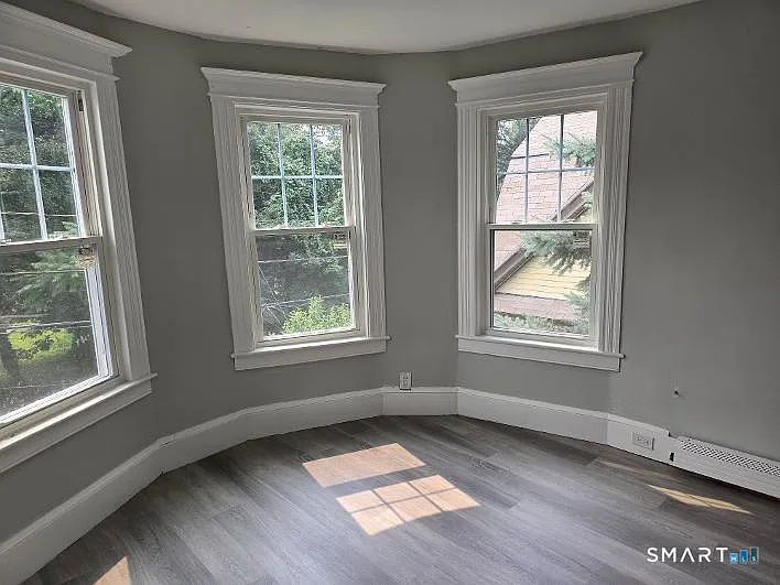86 Bidwell St — Photo 4