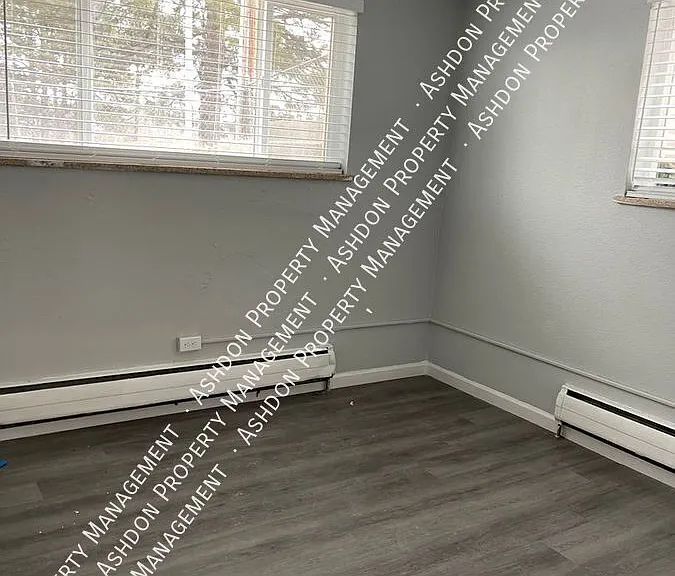 5532 S Grant St #5 — Photo 5