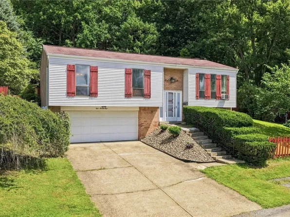 878 4th St, Baden, PA 15005