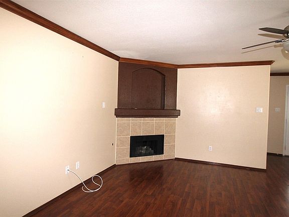 5th image of 2119 Cold River Dr
