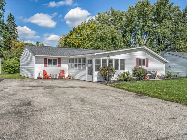 2633 Fairfax St, Streetsboro, OH 44241
