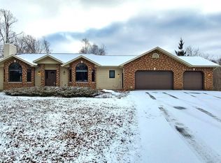 5020 Jonan Dr, Hermantown, MN 55811