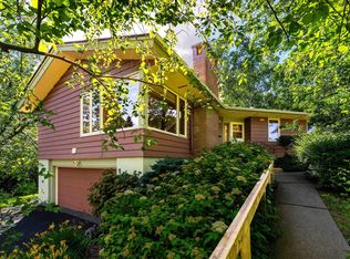 801 Rockview Ct, Duluth, MN 55804