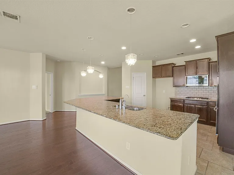 3511 Brampton Island Dr — Photo 9