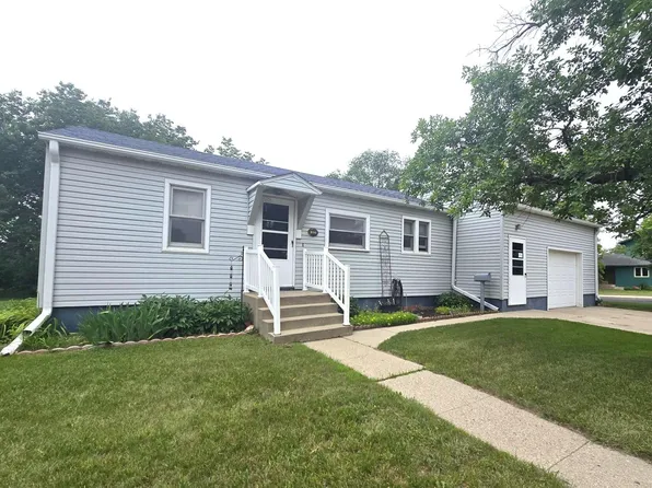 333 E 5th Ave, Miller, SD 57362