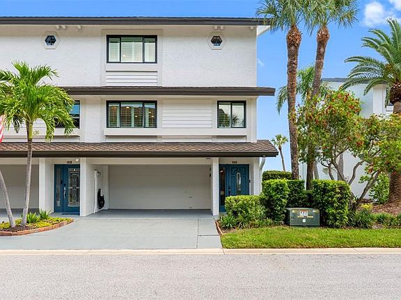 3rd image of 160 MARINA DEL REY COURT