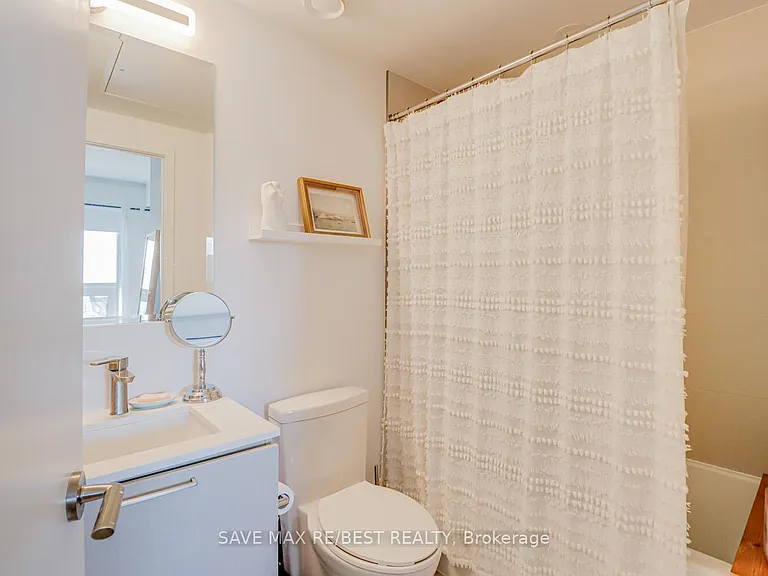 19 Western Battery Rd #2810 — Photo 22